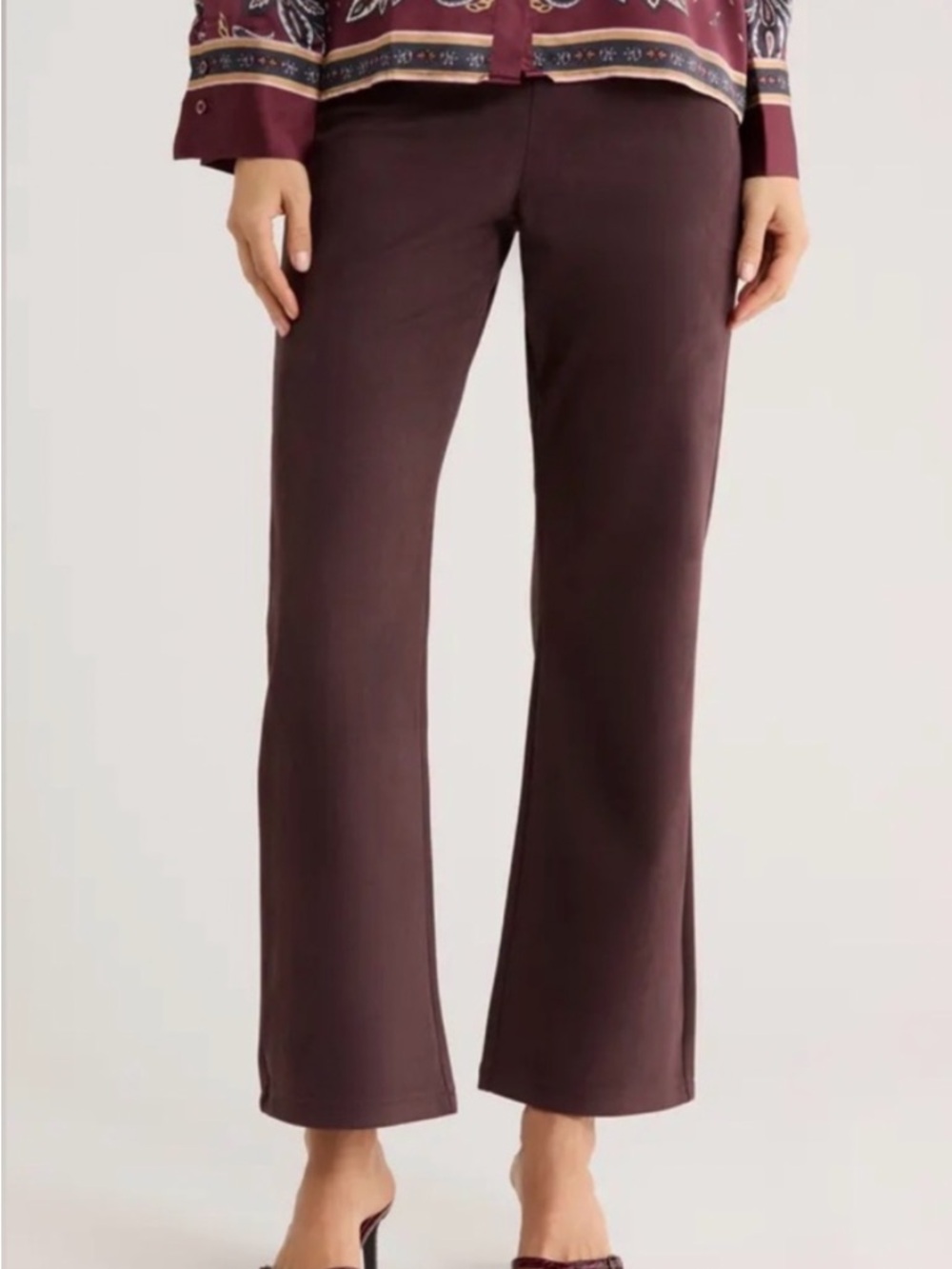 Ellen Tracy Burgundy Flare pull on pants size s